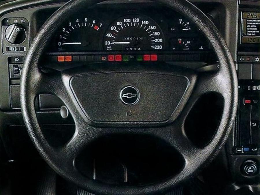  Chevrolet Omega 1992 года  (фото 3 из 3)